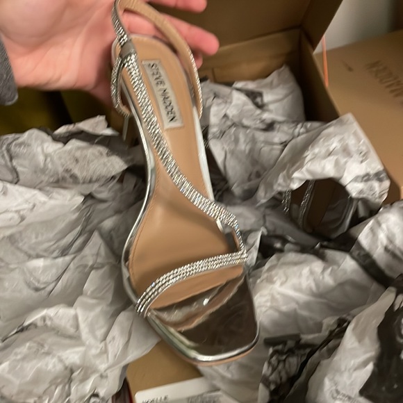 Revolve Steve Madden rhinestone heel - Picture 4 of 7